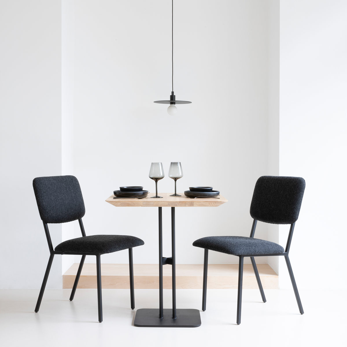 Rest 70x70 Oak hardwax oil natural light
